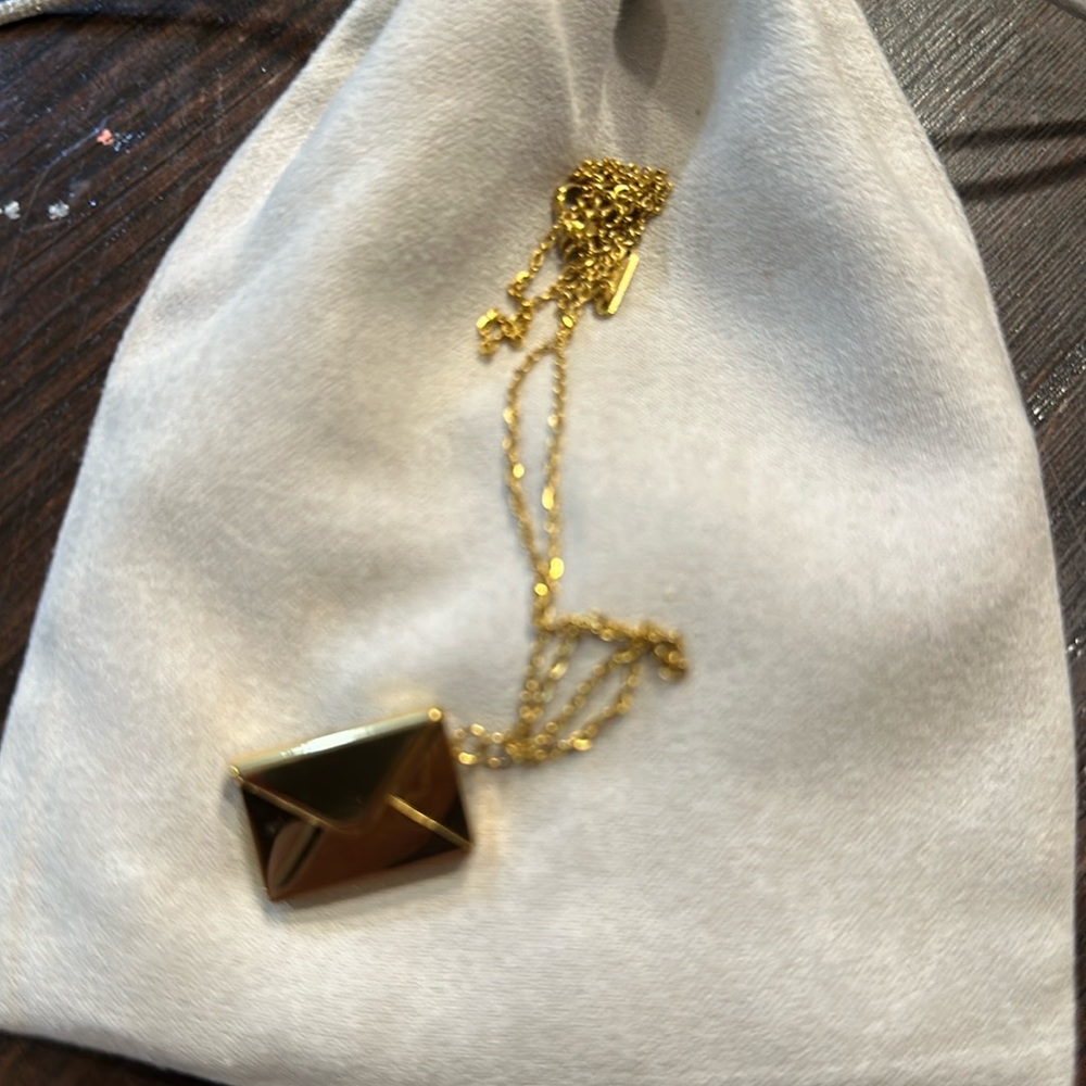 Envelope necklace